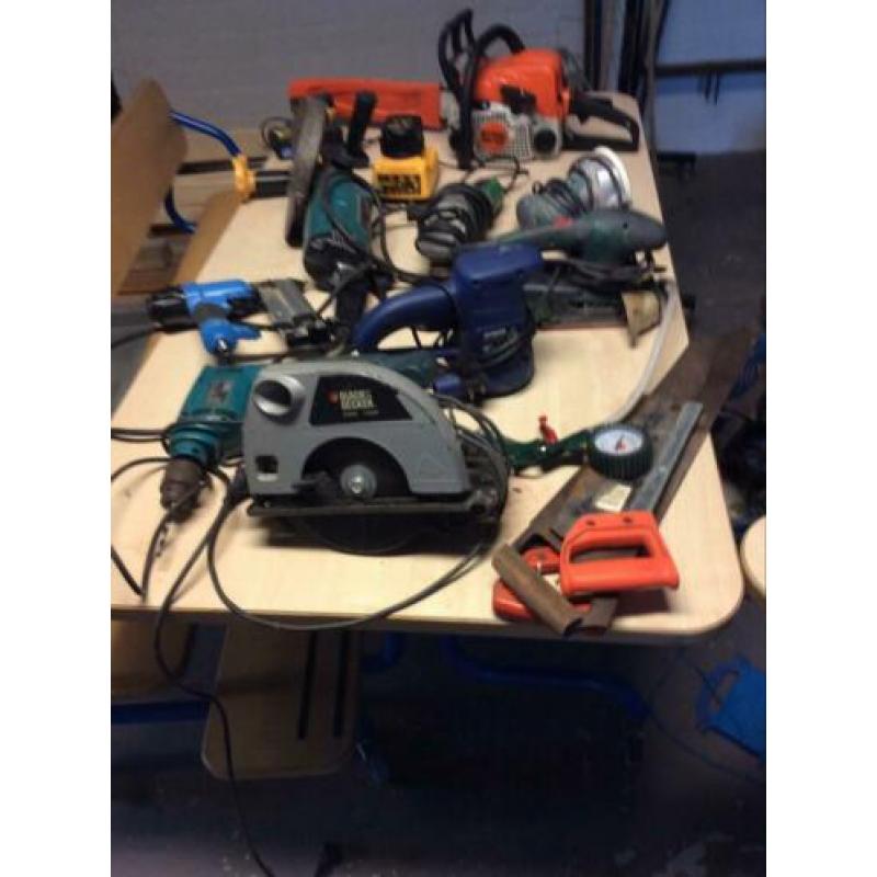 Div gebruikt gereedschap en machines