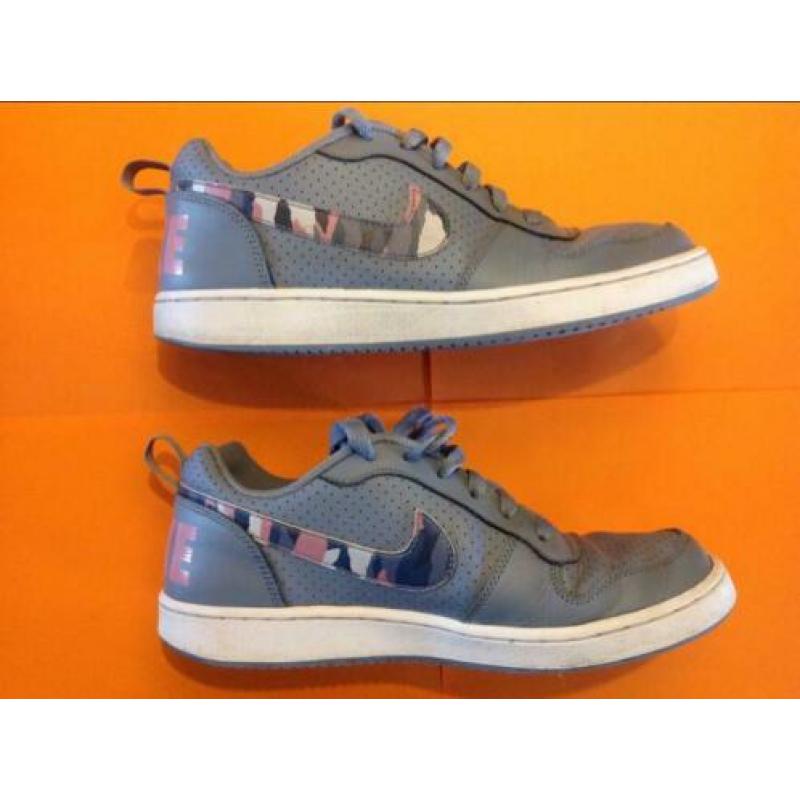 Nike sneaker Court Burough Low grey (mt. 39)
