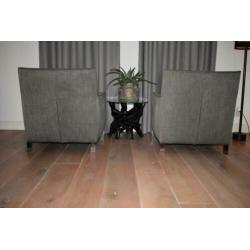 MOLTENI & C strakke design fauteuils, warm grijs stof / rvs