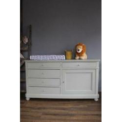 Brocante Babykamer / massief hout / vintage groen / uniek