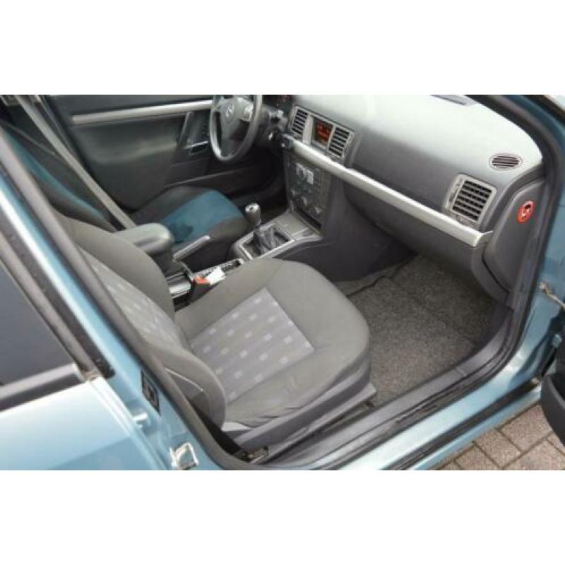 Opel Vectra 1.8-16V Essentia Apk (19-06-2020) *INRUIL MOGELI