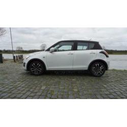 Sportieve Suzuki swift bj 2015 met navigatie! Bomvol opties!