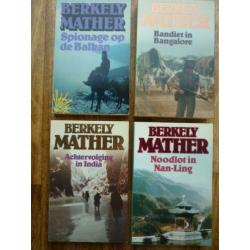 100 paperbacks o.a. van Alistair MacLean, Desmond Bagley