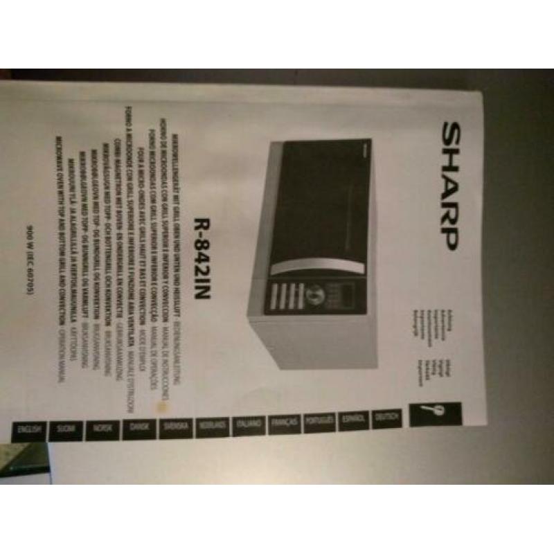 Magnetron Sharp R-842IN met grill en hetelucht