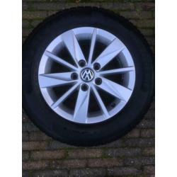 Complete set LM 15 inch originele VW velgen met banden