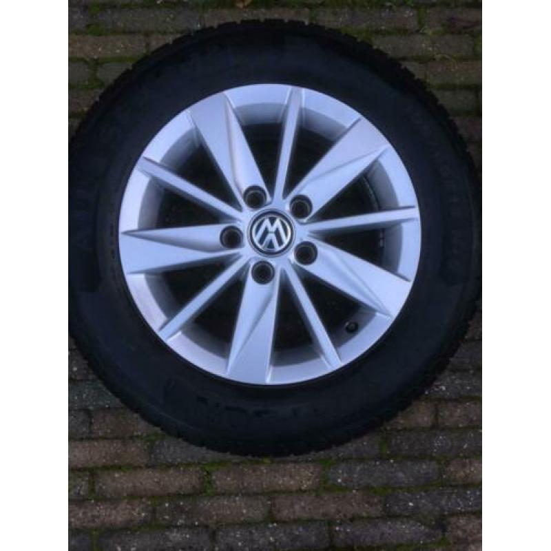 Complete set LM 15 inch originele VW velgen met banden