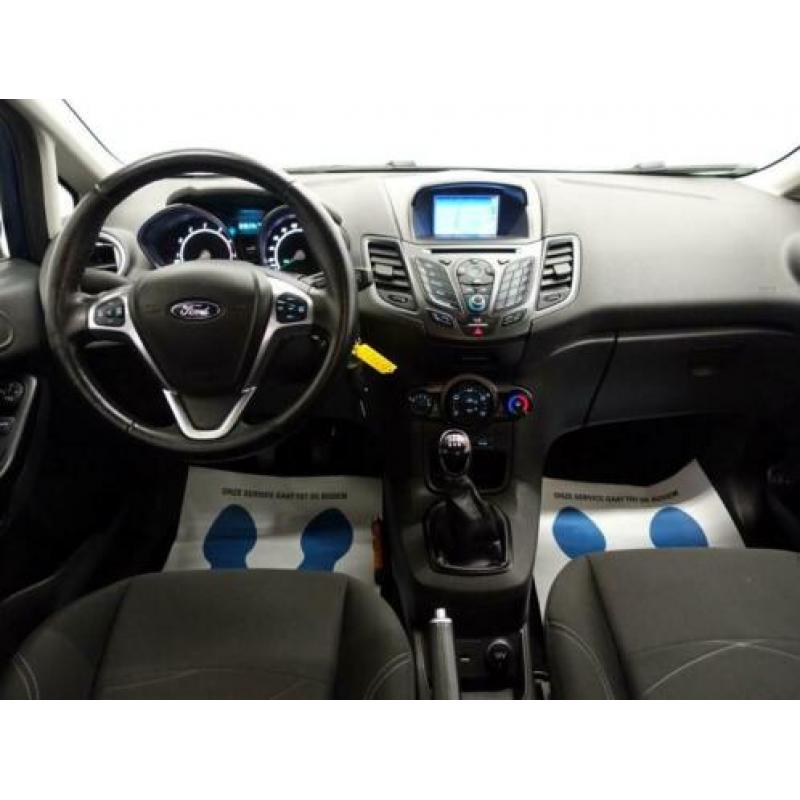Ford Fiesta 1.0 Style Ultimate-- Full map Navi, Xenon, PDC,