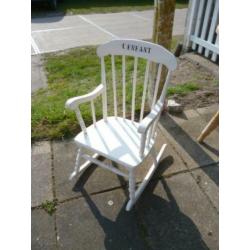 Wit brocante schommel stoeltje, kind
