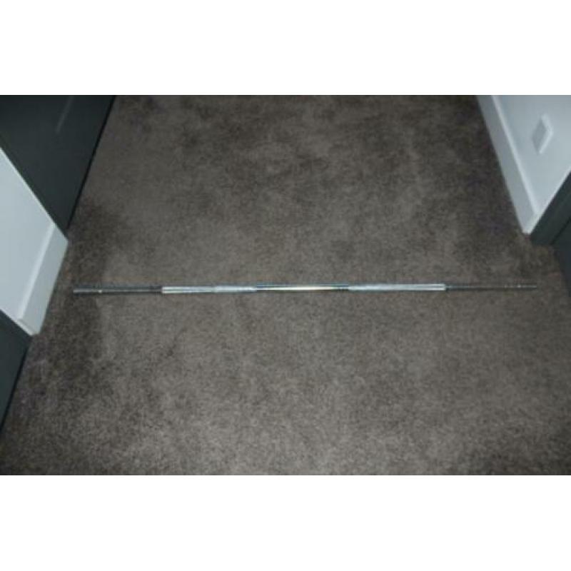 Halterstang 145 cm (schroefsluiting) met schijven (57,5 kg)