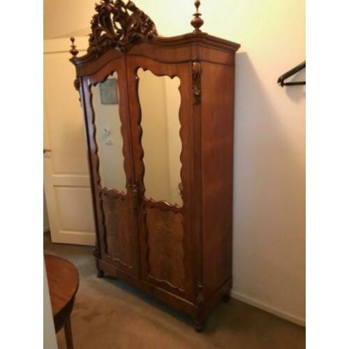 Biedermeier mahonie Kuif kast met spiegel