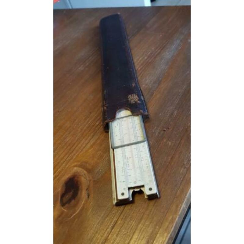 Reken lineaal, voorloper rekenmachine