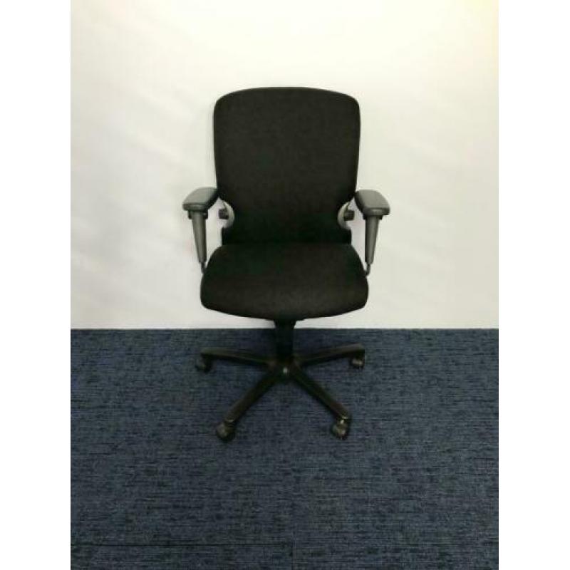 28 x Comforto 77 bureaustoel nieuw zwart gestoffeerd