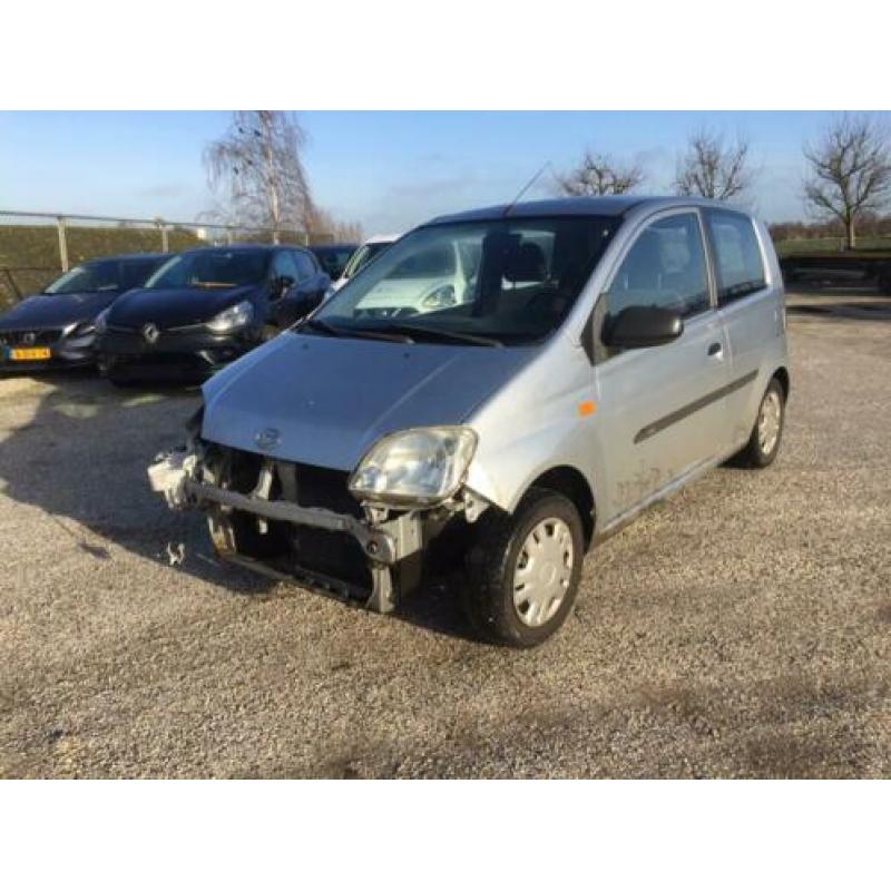 Daihatsu Cuore 1.0 3D 2003 Grijs, schade voertuig