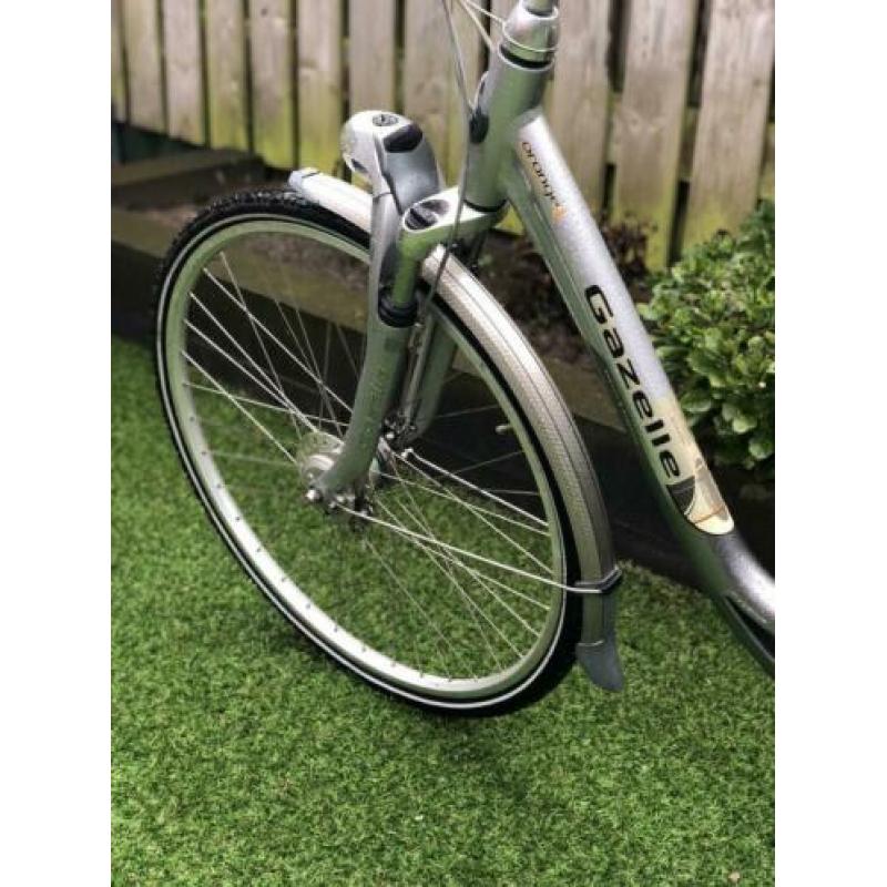 Uitstekende Gazelle Orange Excellent met 8 versn. 28 inch