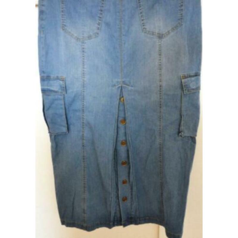 Fraaie jeansrok, merk John Baner. Maat 38/40