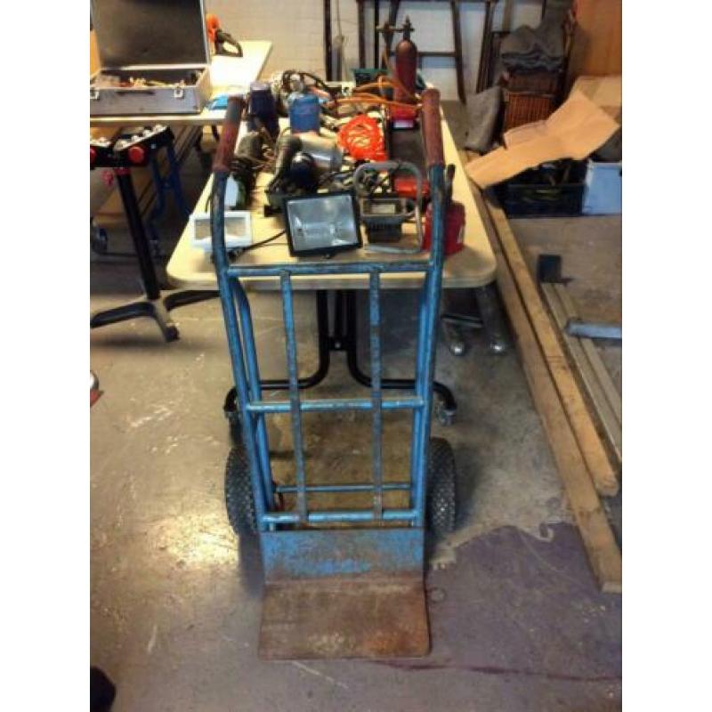 Div gebruikt gereedschap en machines