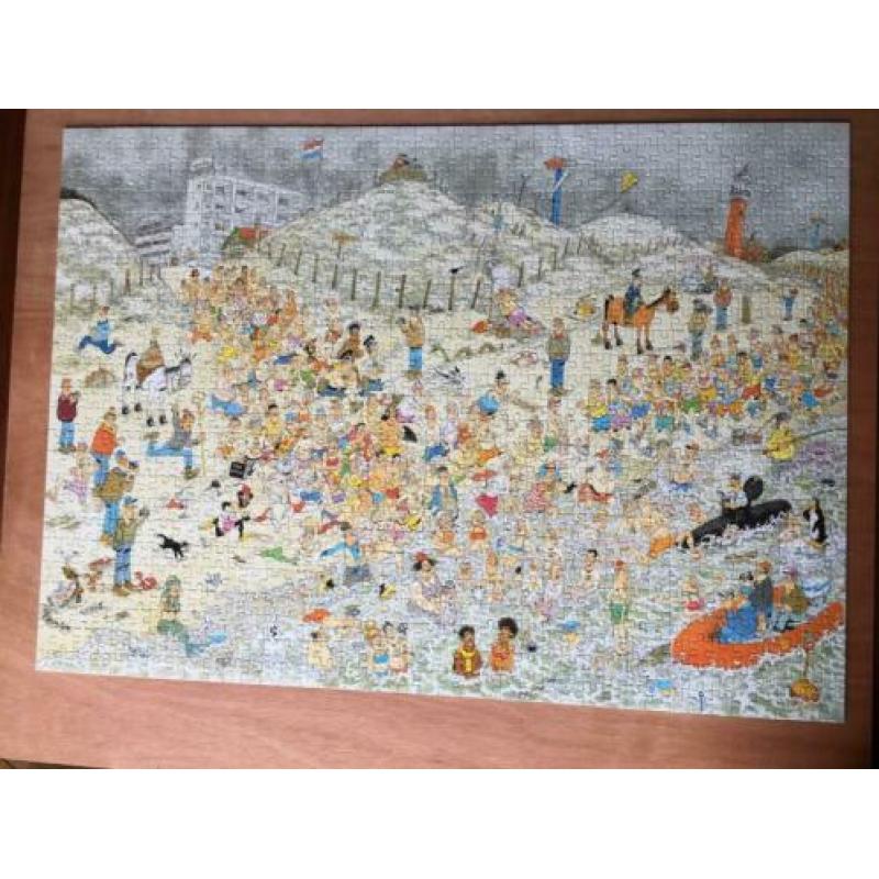 Jan van Haasteren puzzel 2 in 1 met sjaal
