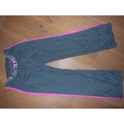 H & M Meisjes TRAININGSBROEK / SKIBROEK. in prima staat.