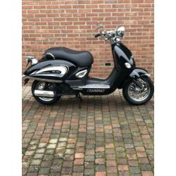 Turbho RE 50 Retro Snorscooter