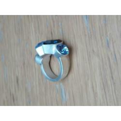 Dryberg ring blauwe steentjes