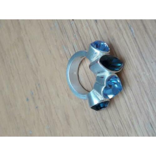 Dryberg ring blauwe steentjes