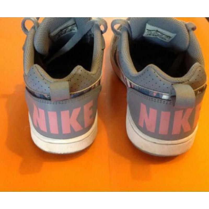 Nike sneaker Court Burough Low grey (mt. 39)