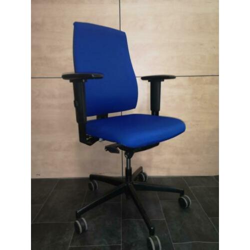 Interstuhl goal bureaustoel blauwestof zwart voetkruis ergon