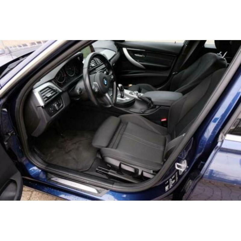 BMW 3-serie Touring 320d EDE Centennial Executive Aut. LED-v