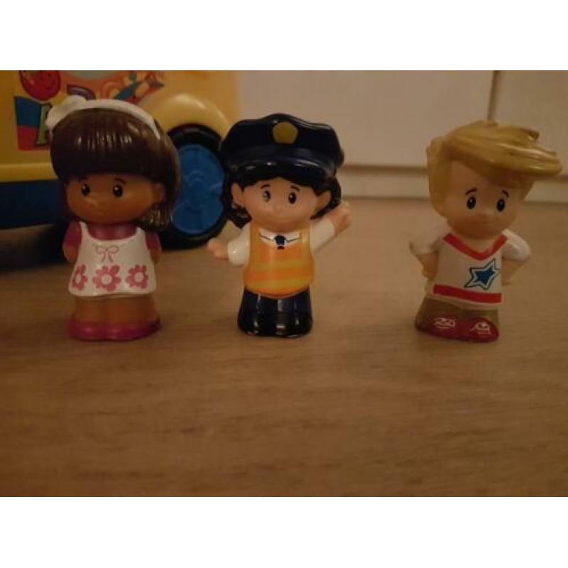 Fisher-Price schoolbus met poppetjes als nieuw