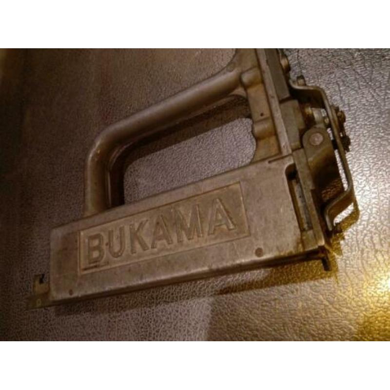 BUKAMA Plaat-nietmachine Ro 225