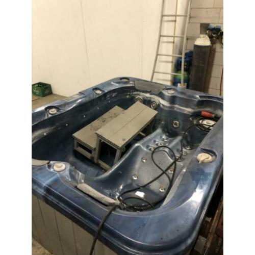 Jacuzzi