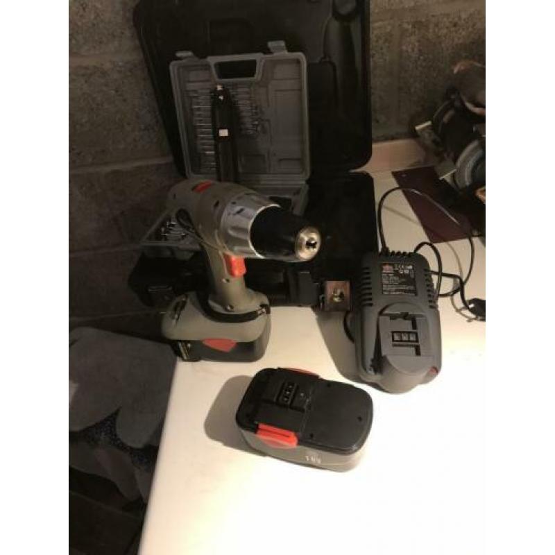 Goede boormachine plus dreumel