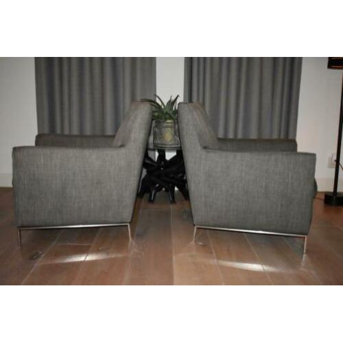 MOLTENI & C strakke design fauteuils, warm grijs stof / rvs