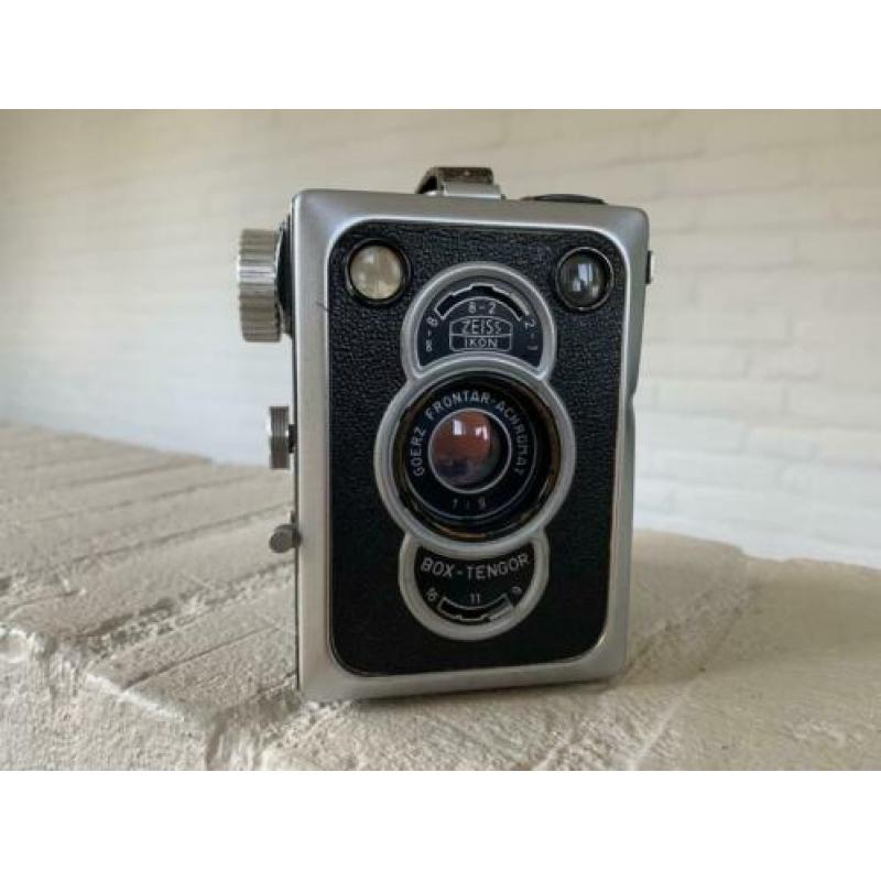Zeiss Ikon Box Tengor Camera 8-2 Vintage Film