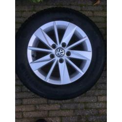 Complete set LM 15 inch originele VW velgen met banden