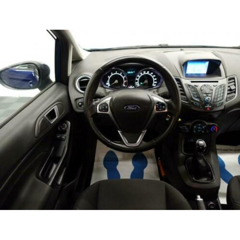Ford Fiesta 1.0 Style Ultimate-- Full map Navi, Xenon, PDC,