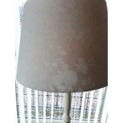 Lamp wit brocante