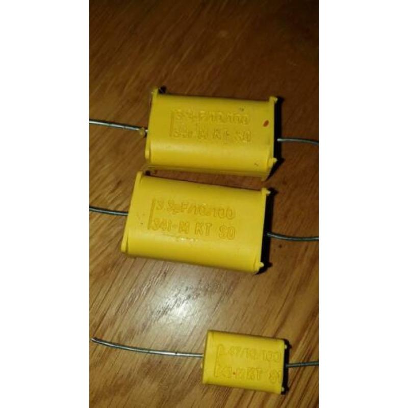 Philips HQ MKT condensatoren 3.3uf en 0.47uf