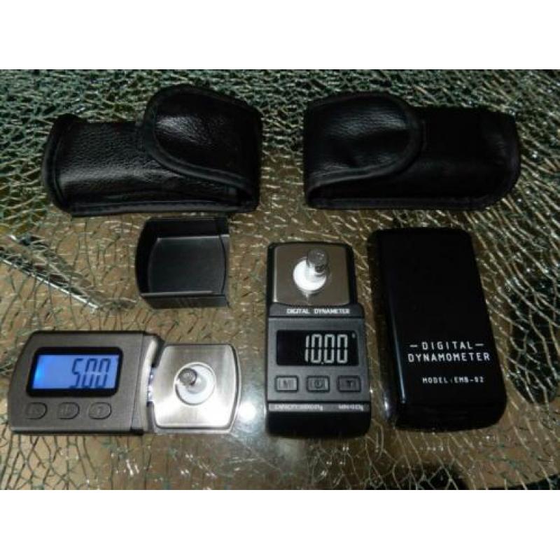 Naalddrukweger Naalddrukmeter 0-5g. ±1/100e g DIGITAAL