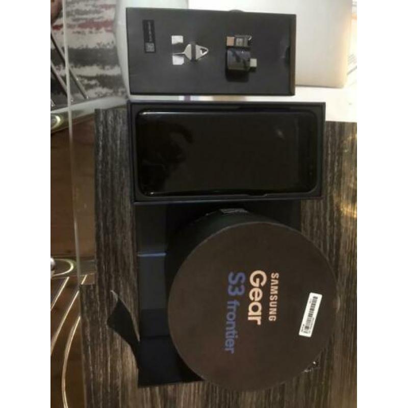 Samsung Galaxy S8 & Samsung Gear S3 Frontier