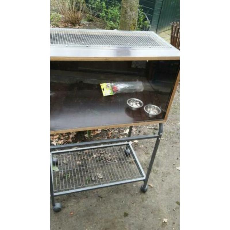 konijnen en hokken 75x45x45 met standaard 118