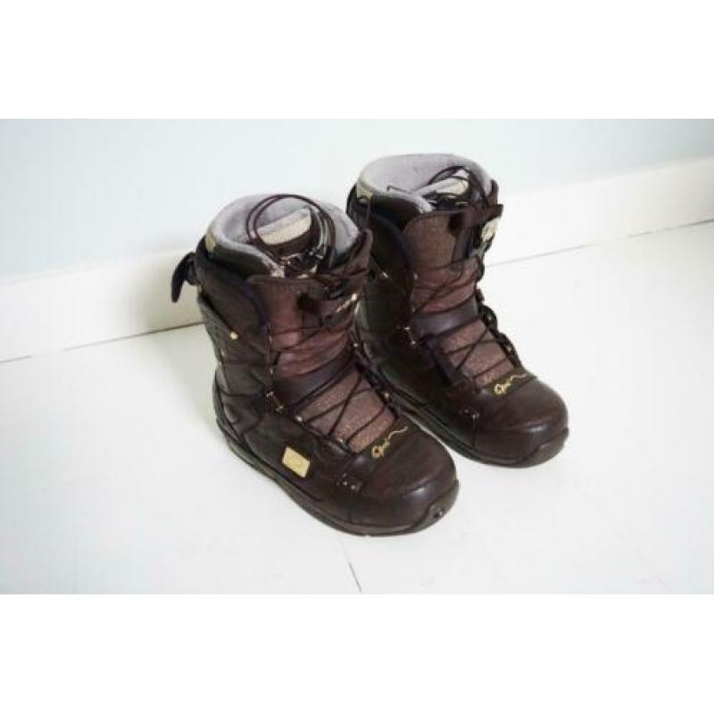 Snowboardschoenen dames maat 42