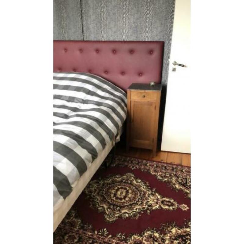 Bed achterwand 2meter 45 breed. 125 hoog.
