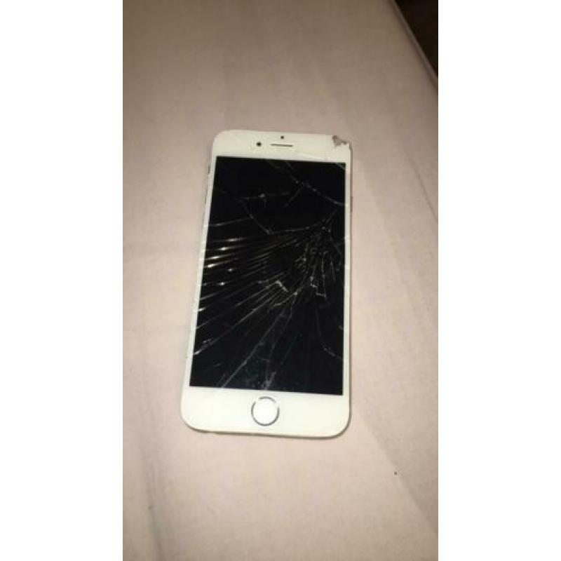 Iphone 6 gold (defect) hij doet het niet
