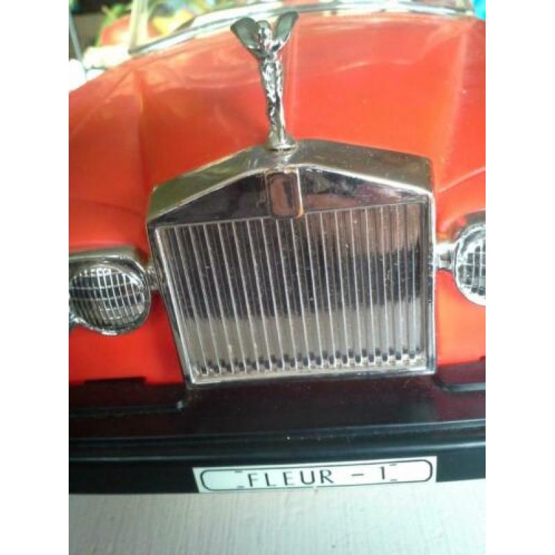 Fleur Rolls Royce auto