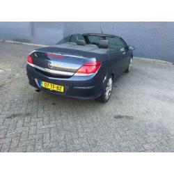 Opel Astra Twintop 1.8-16V 140pk 2006 Grijs