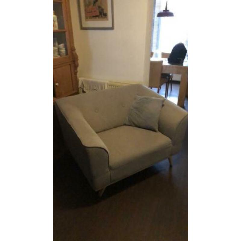 Te koop love Seat lichtgrijs