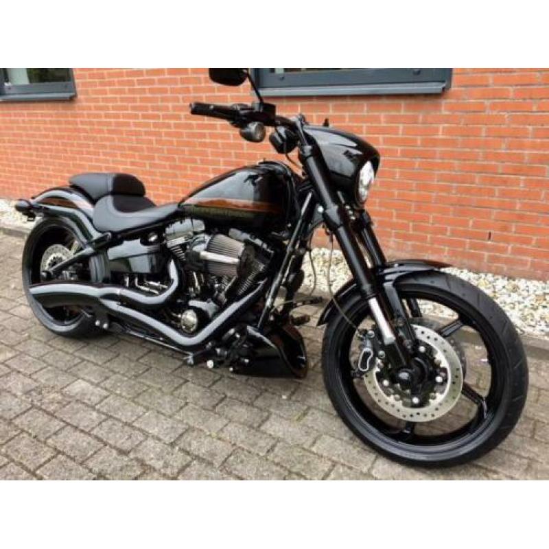 Harley-Davidson FXSE BREAKOUT CVO PROSTREET (bj 2017)