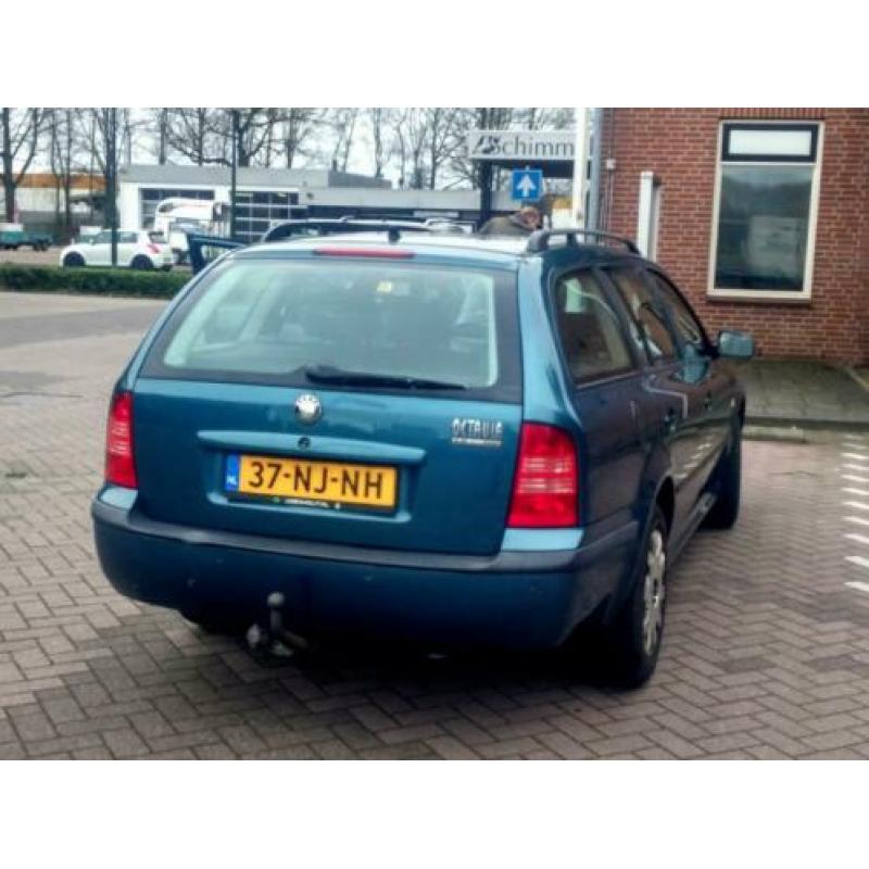 Skoda Octavia 1.9 TDI Combi 81KW 2003 Blauw (Turquois)
