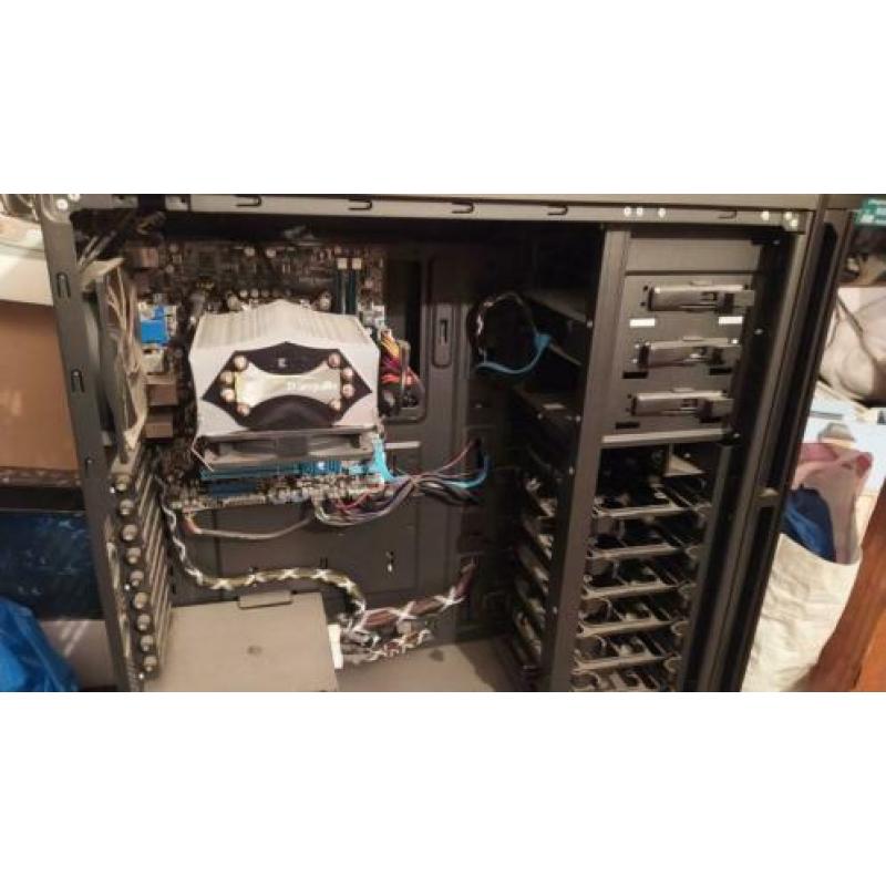 antec toren met inhoud